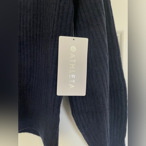 NWT Athleta Navy Blue Layover V-Neck Sweater - Picture 10 of 11